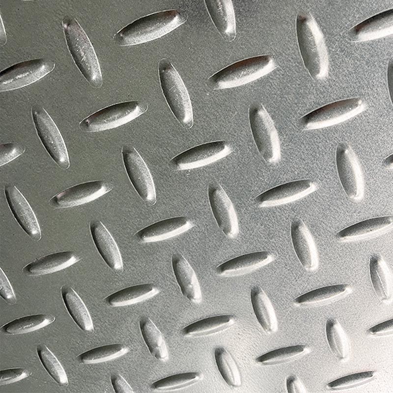 ความหนา 1.5 มม. Zn-Al-Mg แผ่นเหล็กกันลื่นแผ่นโลหะป้องกันการลื่นไถล