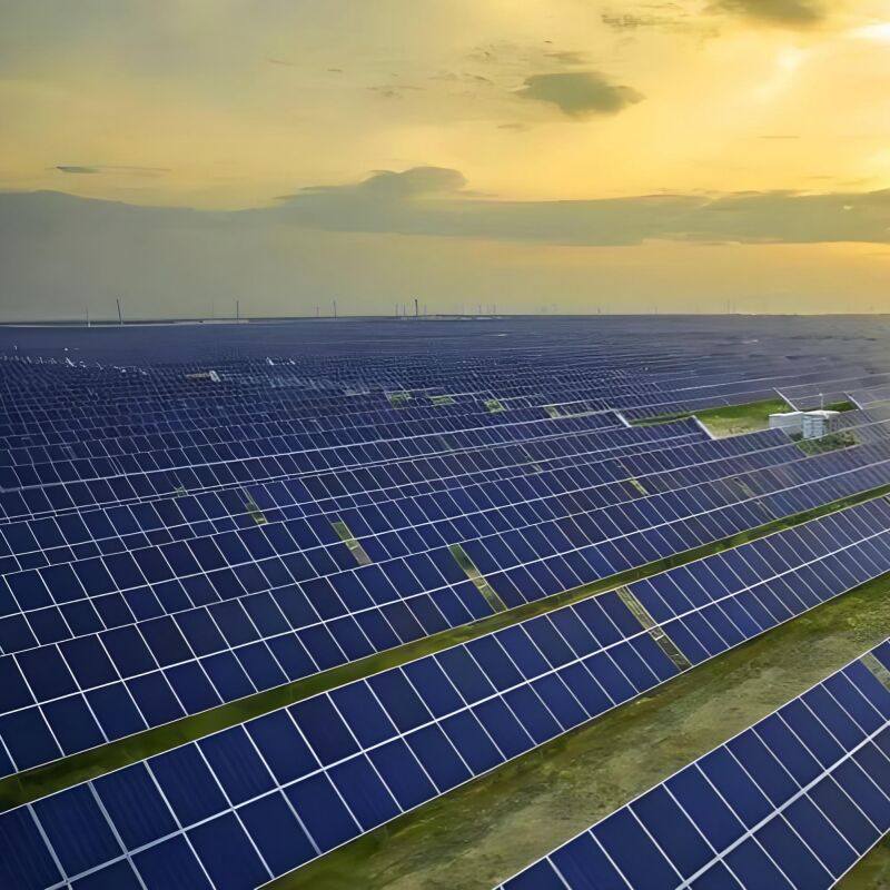 เครื่องพัดแสงอาทิตย์บนพื้นดินที่ออกแบบสําหรับการติดตั้งแสงอาทิตย์ขนาดสาธารณูปโภคที่ให้การสนับสนุนและแก้ไขการติดตั้งที่ยั่งยืน