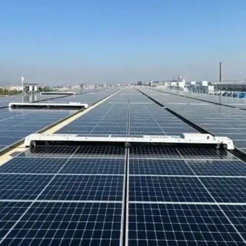 แผ่นพลังแสงอาทิตย์ทนทาน หมุนติดตั้งหลังคา เหมาะสมกับหลังคาโลหะและกระเบื้องผนังที่ลอยต่ําที่สนับสนุน