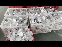 เครื่องปรับติดตั้งแผ่นแสงอาทิตย์หลังคาโลหะที่กําหนดเอง ความแข็งแรงสูง